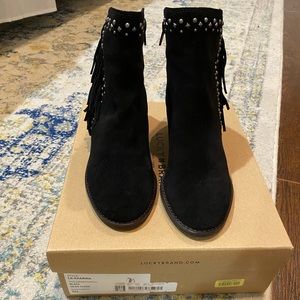 Never worn Lucky Brand booties -size 8